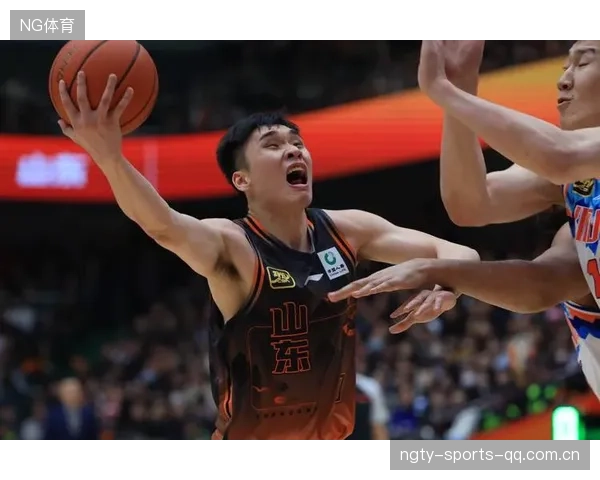 山东高速男篮三分火力全开，新赛季势不可挡